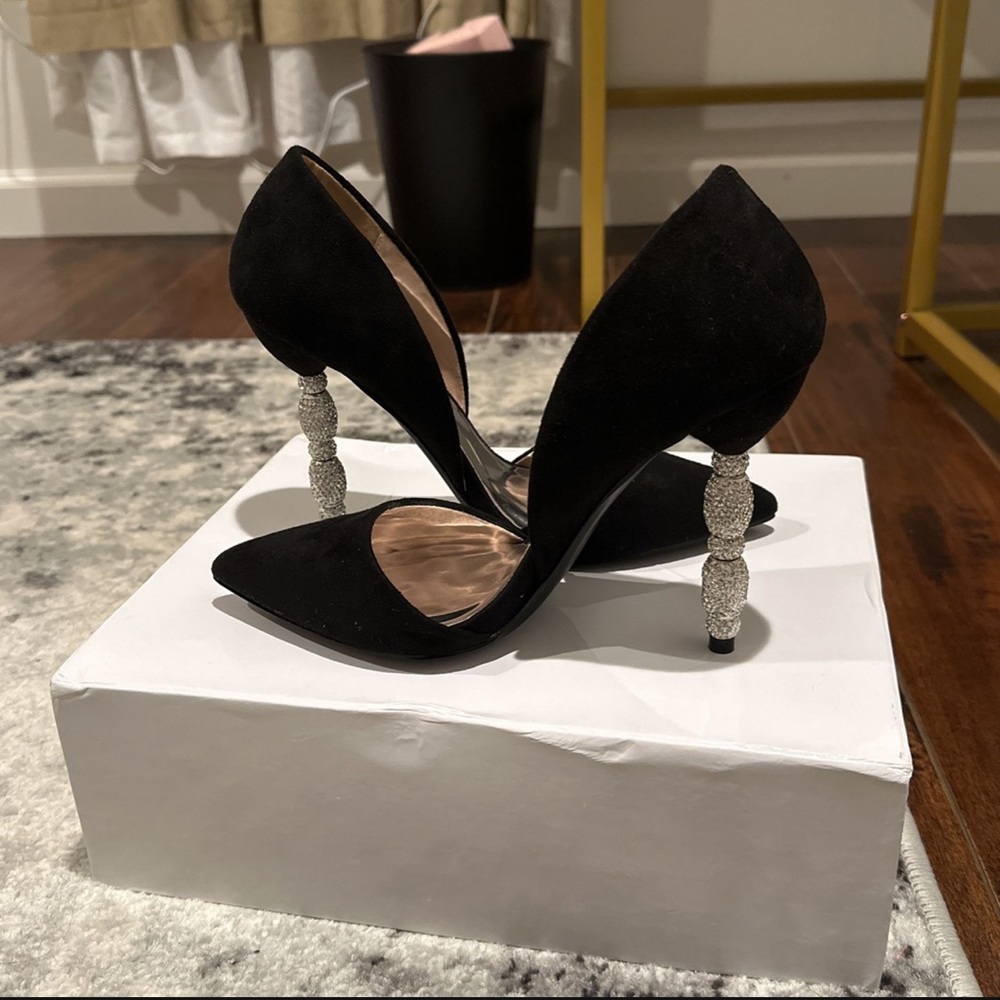 Fashion Nova bedazzled heels size 6.5
